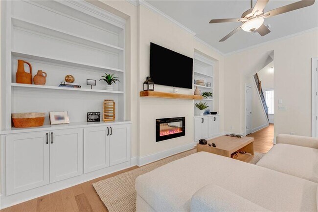 Building Photo - 746 Stickley Oak Way
