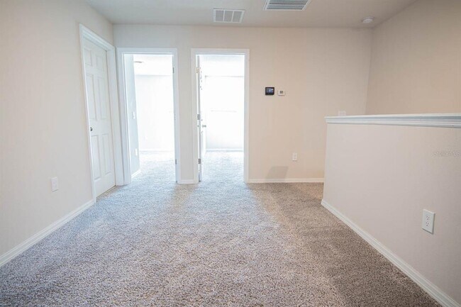 Building Photo - 425 Legacy Lp