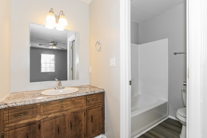 Building Photo - 2505 Teakwood Dr