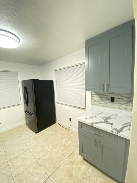 Building Photo - 1493 NE 148th St