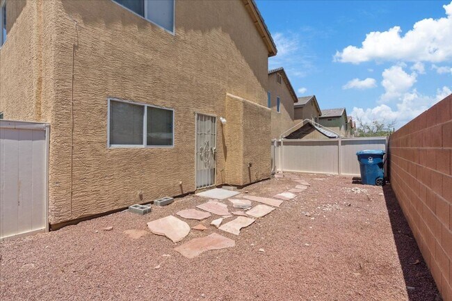 Building Photo - Status: Accepting Applications