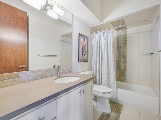 Building Photo - 6813 Valburn Dr