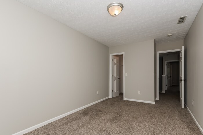 Building Photo - 5753 Ericsson Way