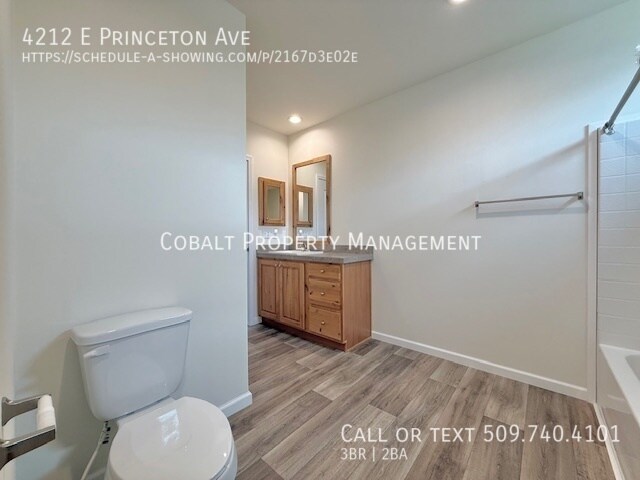 Building Photo - 4212 E Princeton Ave