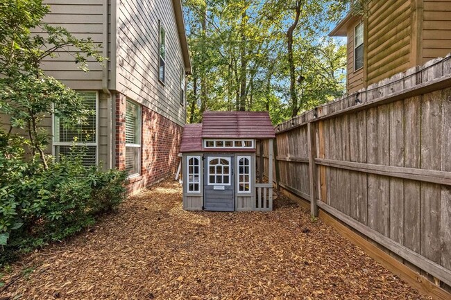 Building Photo - 231 E Golden Arrow Cir
