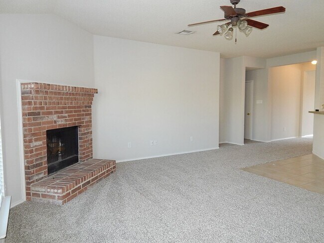 Building Photo - Updated Home in Falcon’s Lair with Fresh P...