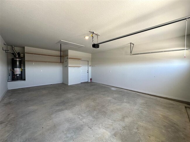 Building Photo - 8404 Skytex St