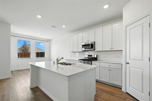 Building Photo - 3008 Chinkapin Ln