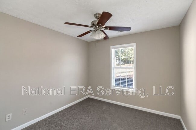 Building Photo - 355 Long Creek Dr