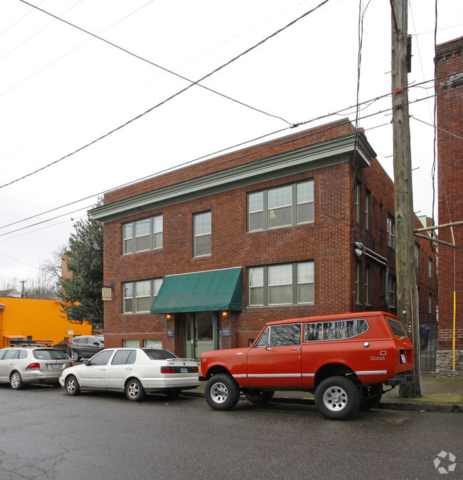 Building Photo - Kaye Manor Apartments