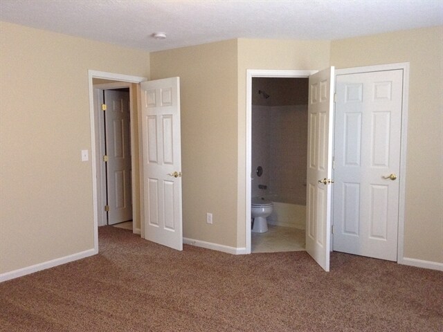 Building Photo - 2043 River Birch Dr