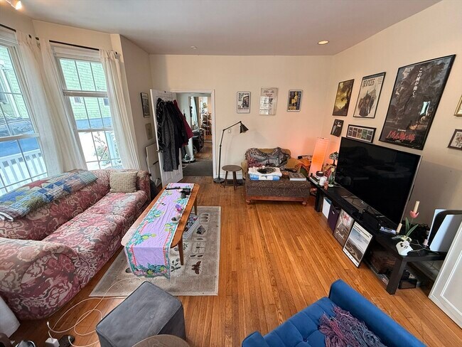 Building Photo - 7-9 Biltmore St