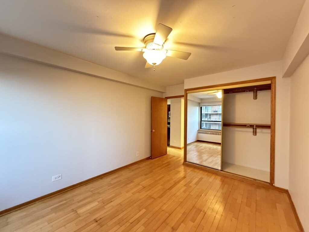 Building Photo - 4180 N Marine Dr