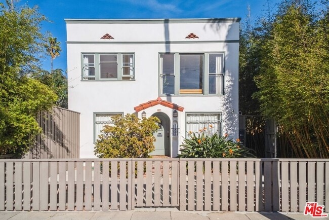 Primary Photo - 708 6th Ave
