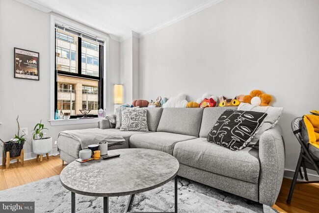 Building Photo - 631 D St NW