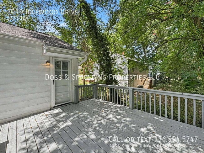 Building Photo - 1010 Idlewood Dr