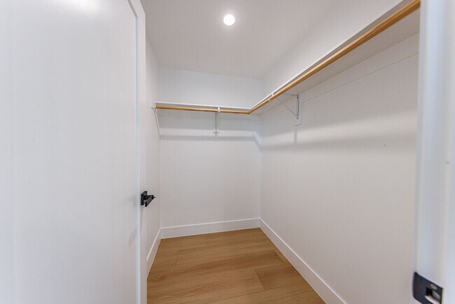 Building Photo - 1063 S Corning St