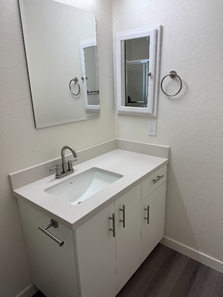 Primary Photo - 725 W Fletcher Ave