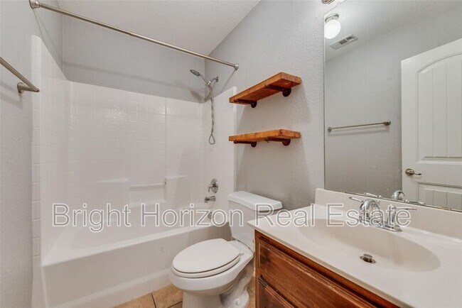 Building Photo - 5160 Britton Ridge Ln