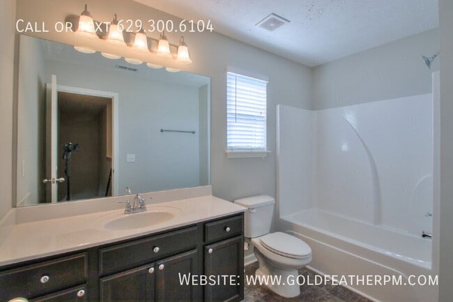 Building Photo - 3365 Tourmaline Dr