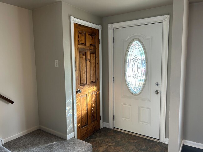 Building Photo - 100 Brittany Dr