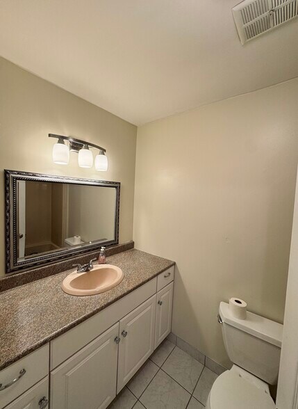 Hallway full bathroom - 2 Belmont
