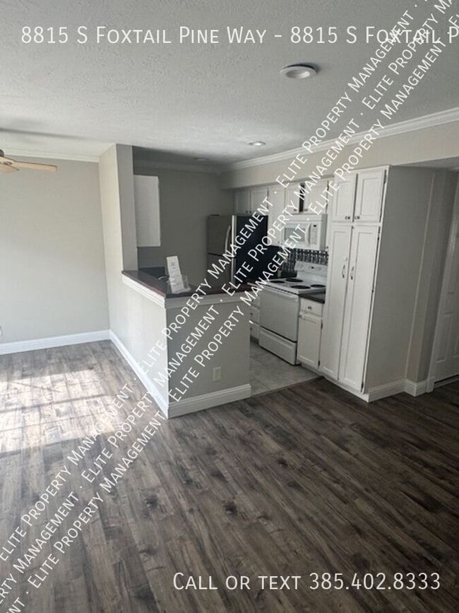 Building Photo - 8815 Foxtail Pine Way