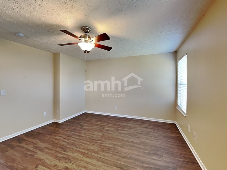 Building Photo - 7451 Holyoke Cir