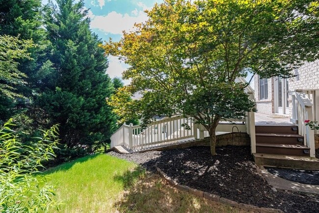 Building Photo - 11760 Stratham Dr