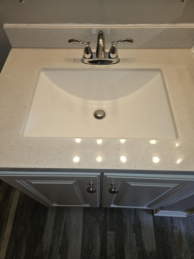 Building Photo - 201 Stull Ct