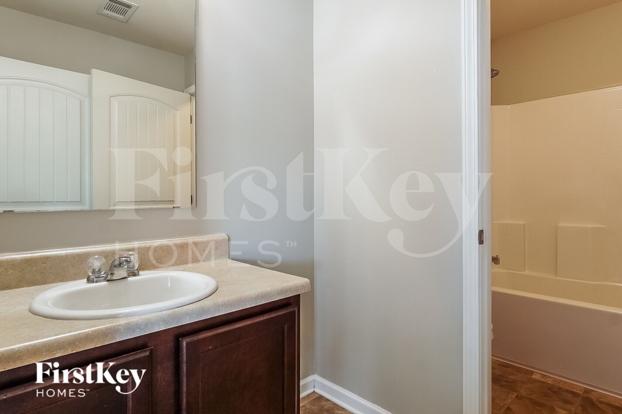Building Photo - 4778 Woodford Cir