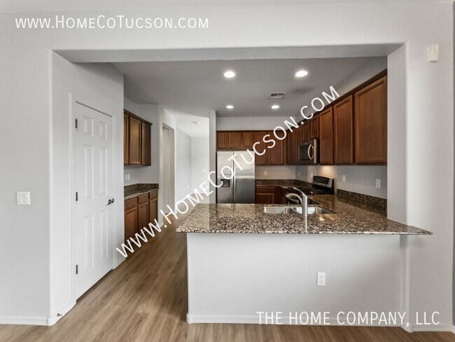 Building Photo - 1628 W Gentle Brook Trail