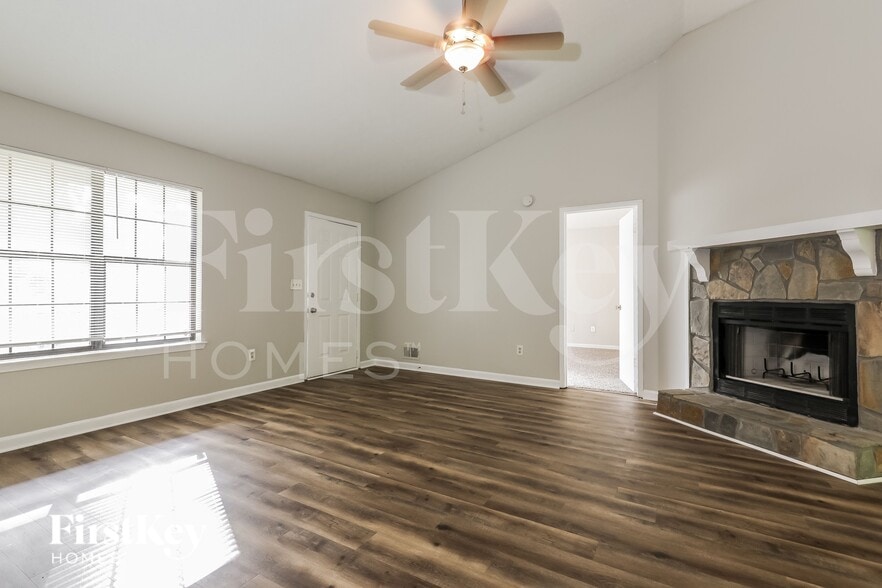 Building Photo - 10485 Ace Ct