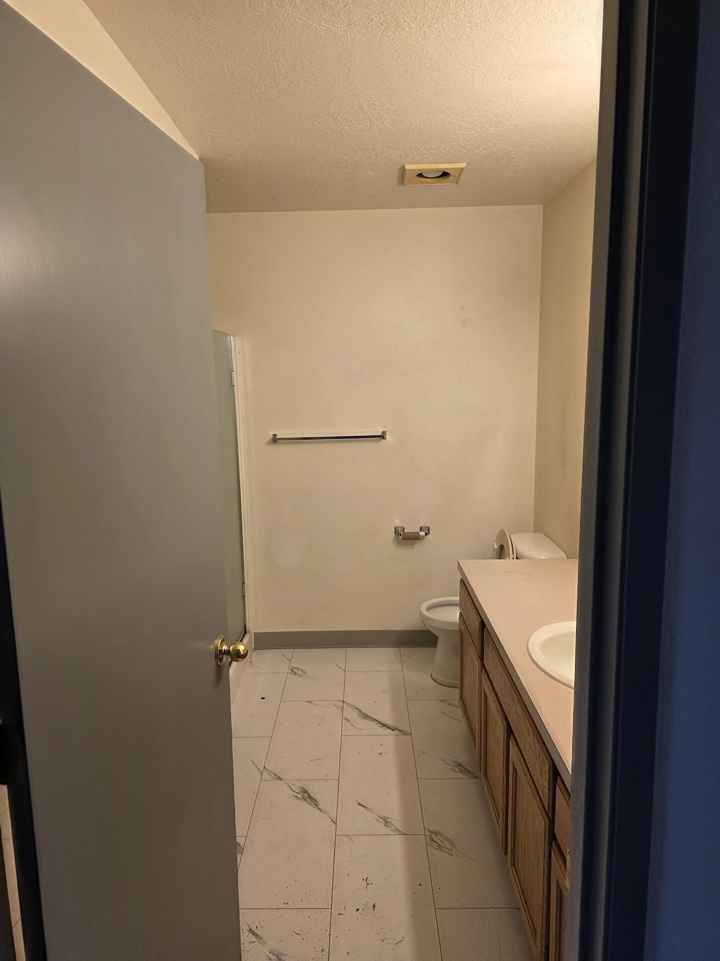 Building Photo - 264 Ecols St S