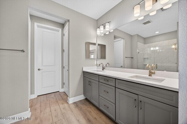 Building Photo - 85614 Fall River Pkwy