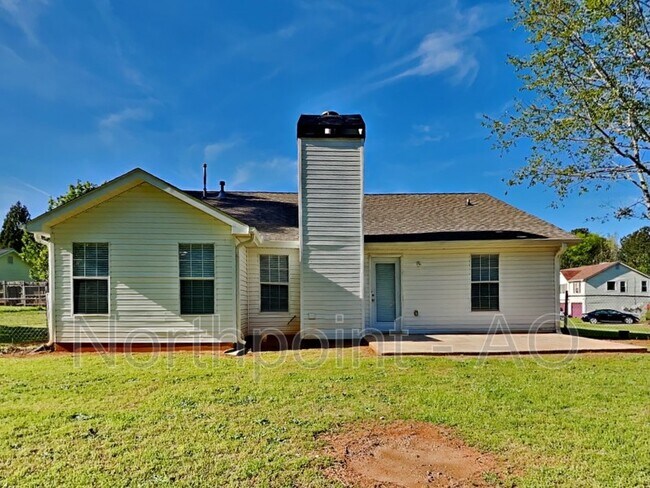 Building Photo - 114 Harper Way