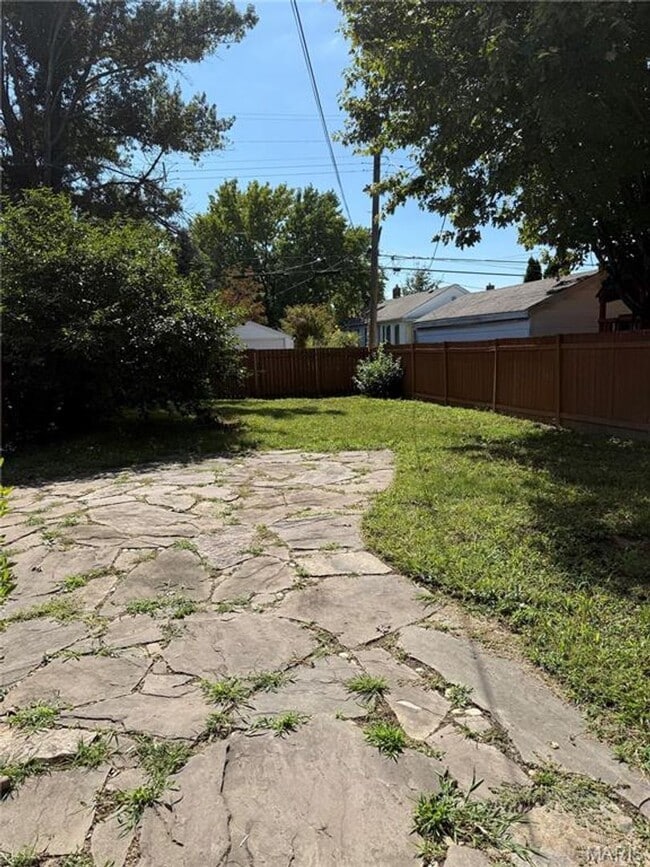 Building Photo - 5428 Nottingham Ave