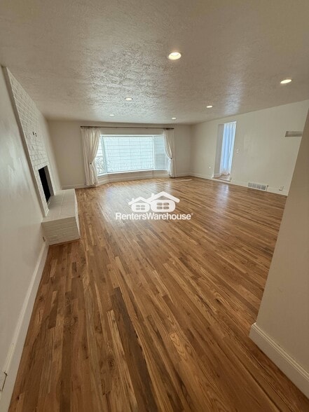 Building Photo - 3591 Kempner Rd S