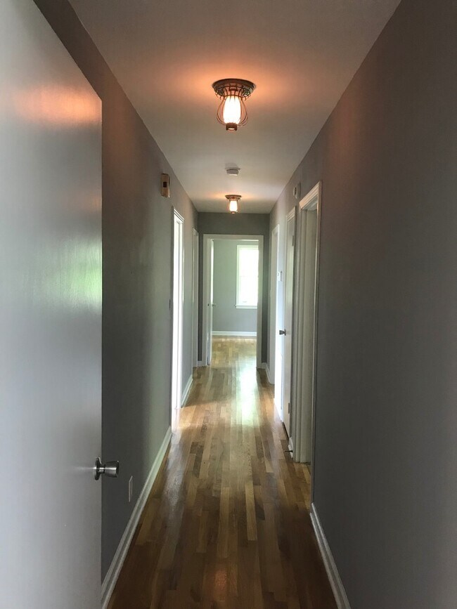 Building Photo - 100 Talton Dr