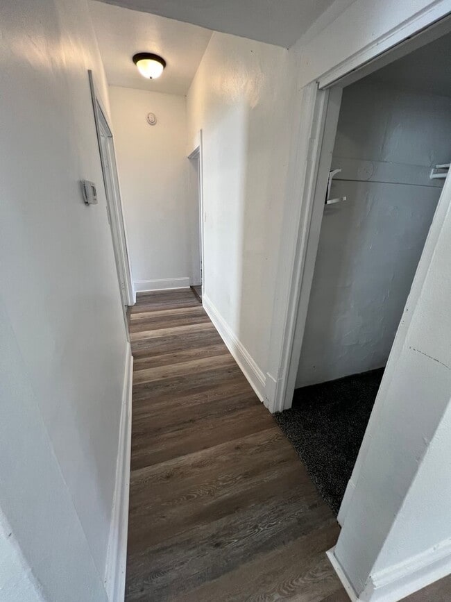 Building Photo - 3 bed /2 bath single family rental home fo...