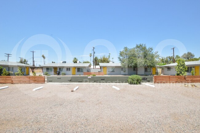 Building Photo - 6044 N 21st Ave