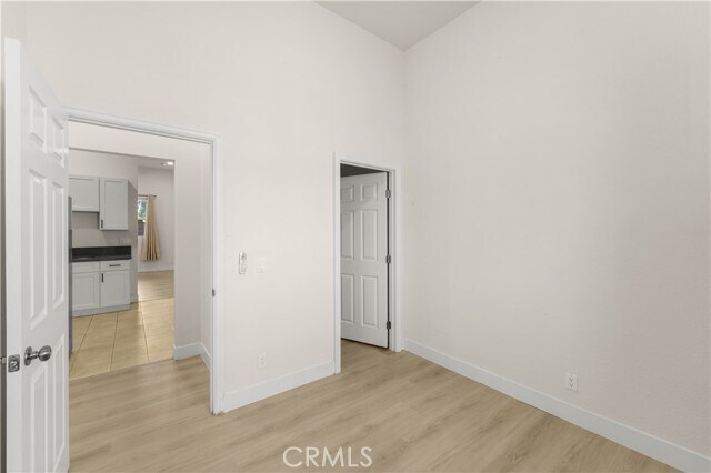 Building Photo - 1333 S Park Ave