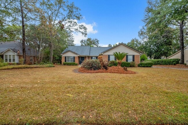 Building Photo - Killearn Estates 4 Bedroom Brick Home