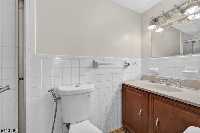 Building Photo - 94 Beverly Hl Ter