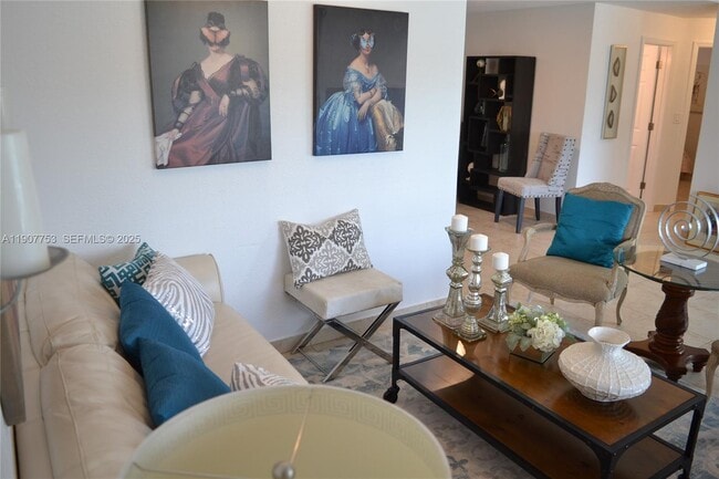 Building Photo - 3221 SW 93rd Pl