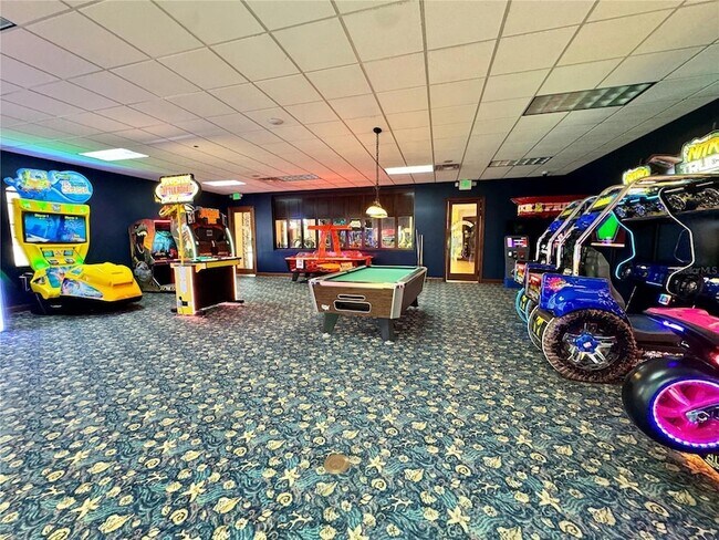 Building Photo - 8977 Coco Palm Rd