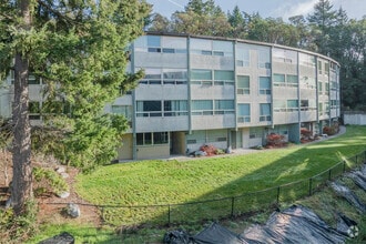 Building Photo - Olympic View Apartments
