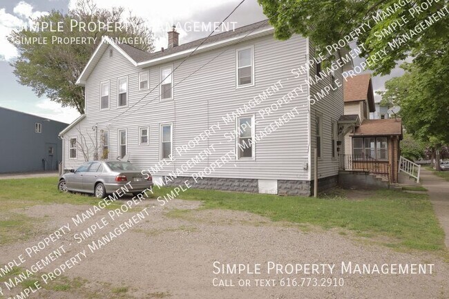 Building Photo - 615 Mc Reynolds Ave NW