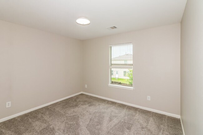 Building Photo - 20730 Dickinson Manor Ln