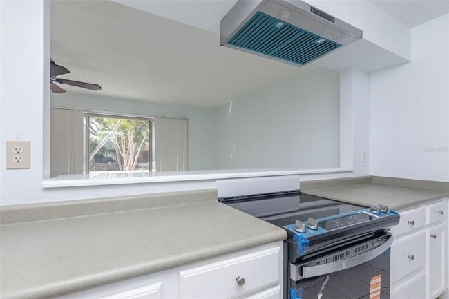 Building Photo - 11343 87th Ave